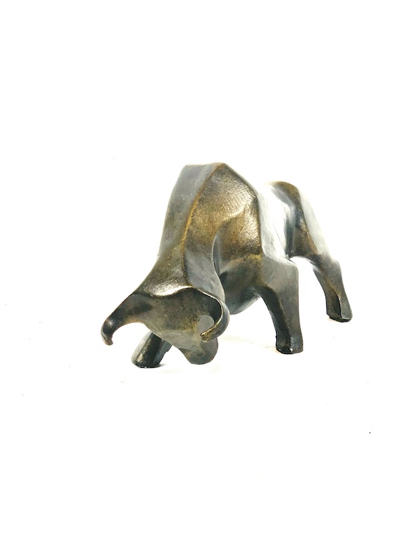 Figura de resina de Toro embistiendo - Imagen 2
